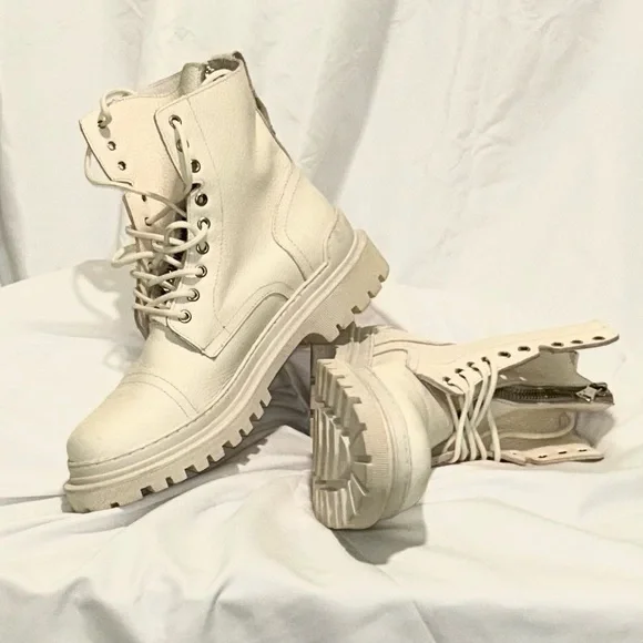 Sz 12 Steve Madden 'The Guard Boot' Cream - Picture 2 of 16